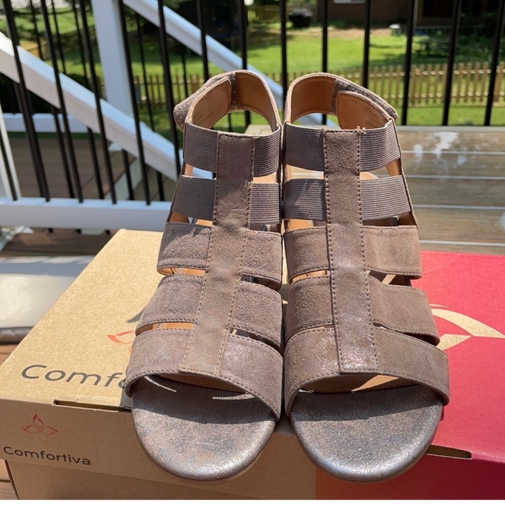 Comfortiva Alexis sandals